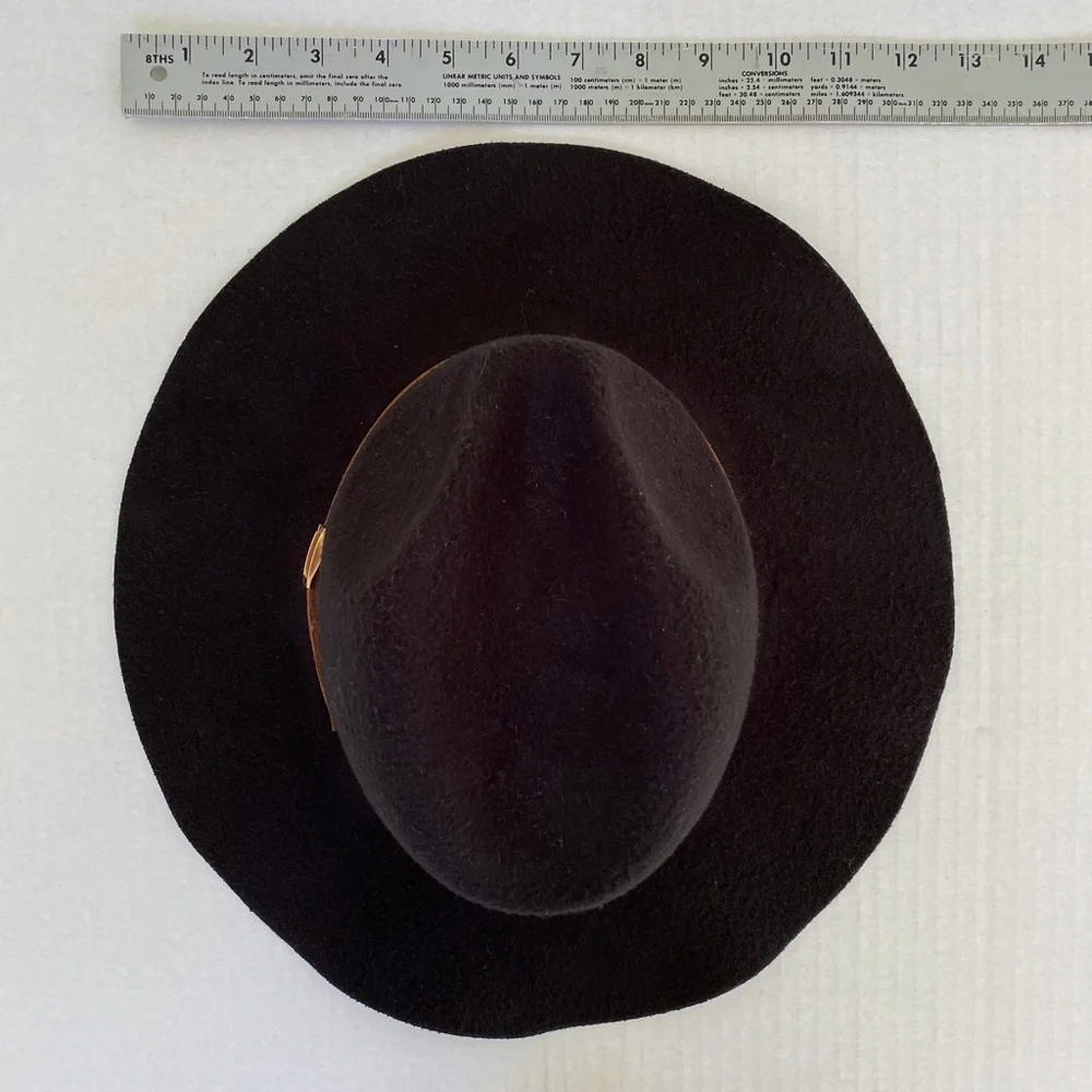 Black Hat with Faux Suede Band